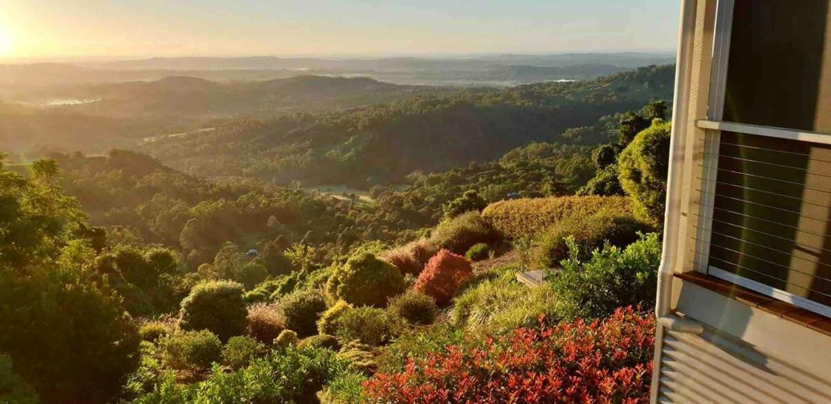 Flaxton Garden Home With Spectacular Coastal Views Montville Εξωτερικό φωτογραφία